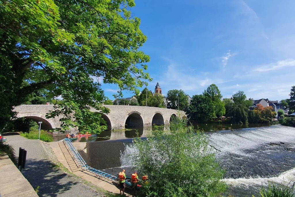 wetzlar an der lahn brücke paddeln