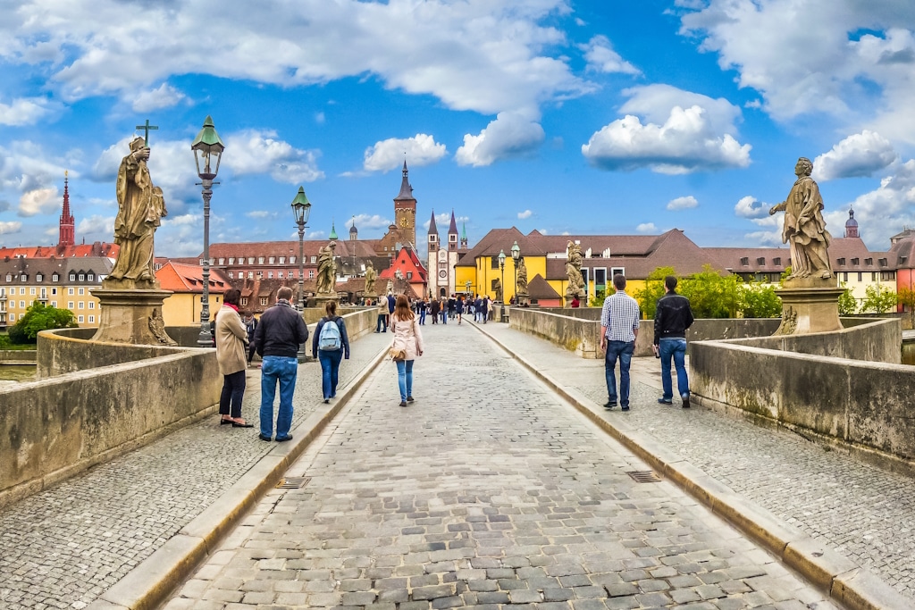 Würzburg Alte Brücke über den Main